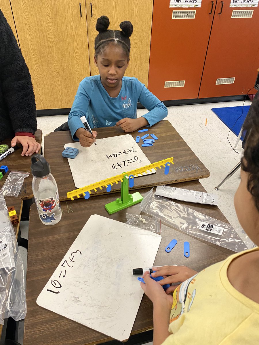 Rebecca Stauffer tweet media