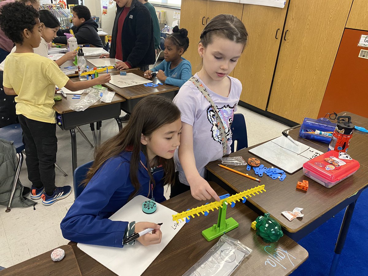 Rebecca Stauffer tweet media