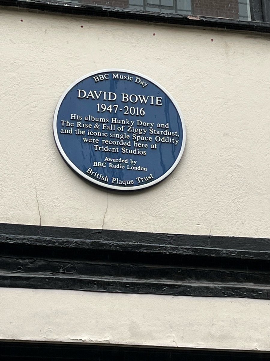 Excellentwalks1's tweet photo. Explore the history of Soho and hear extraordinary stories of its many literary and musical residents.  24 Feb and 2 and 16 March 1430-1700.  Buy tickets here - https://t.co/l91h8ustkM https://t.co/kSJzf8iyq1