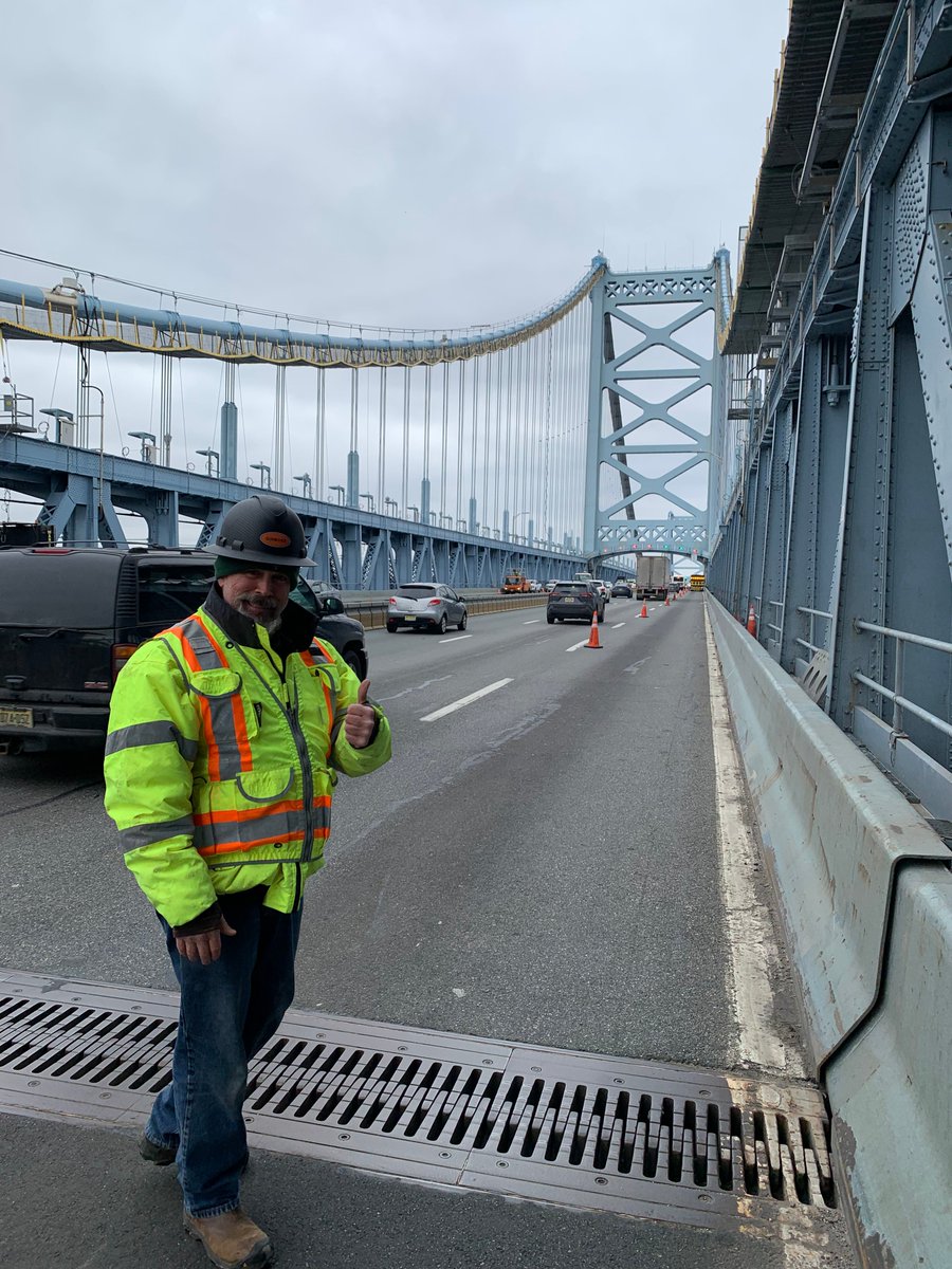 DinmoreEngineer's tweet photo. 🌉 Dinmore Engineering in action on the Ben Franklin Bridge!

#Dinmore #engineering #professionalservices https://t.co/HpbghPEdTW