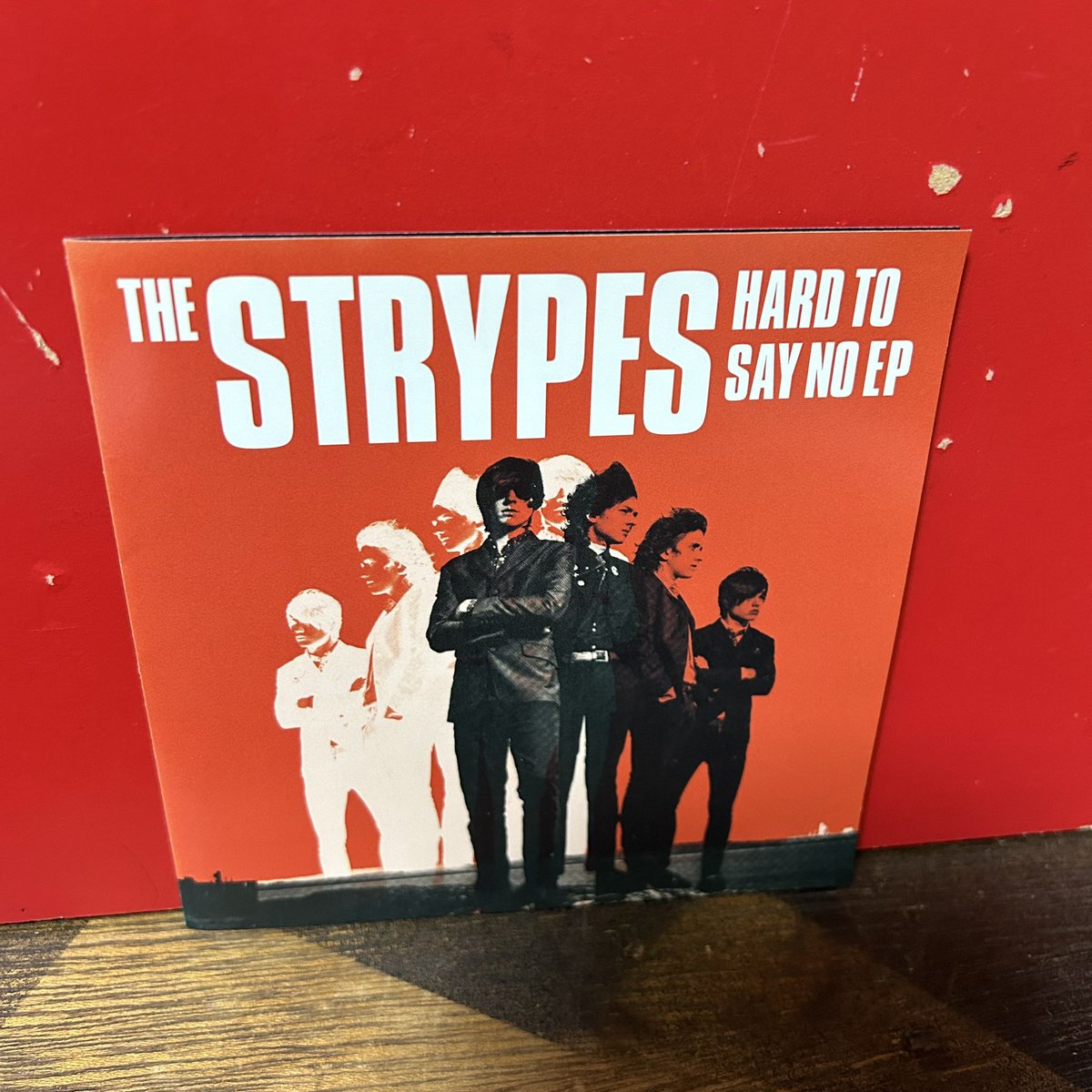 mikichibee's tweet photo. [Darling’s world] No.553
HARD TO SAY NO / THE STRYPES 
#nowplaying #thestrypes #cdcollection https://t.co/pe4v55fBl9