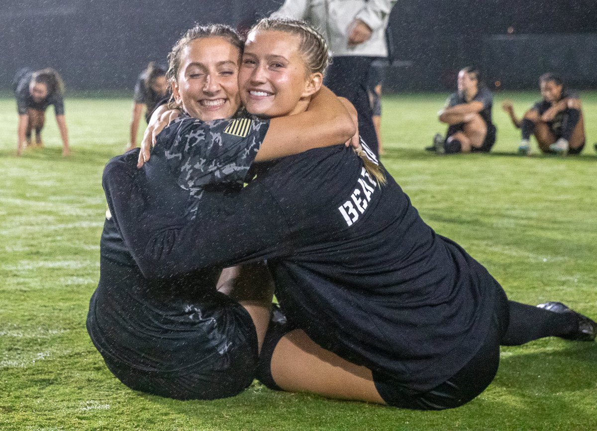 ArmyWP_WSoccer tweet picture