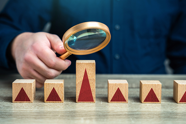 FRBservices's tweet photo. The new FedDetect Anomaly Notification that identifies and notifies financial institutions of irregular #FedACH activity is now live! Find details on how the new notification helps mitigate #fraud and manage processes: https://t.co/aEtSix9NwF #payments #fincrime https://t.co/qK8jZkkklD