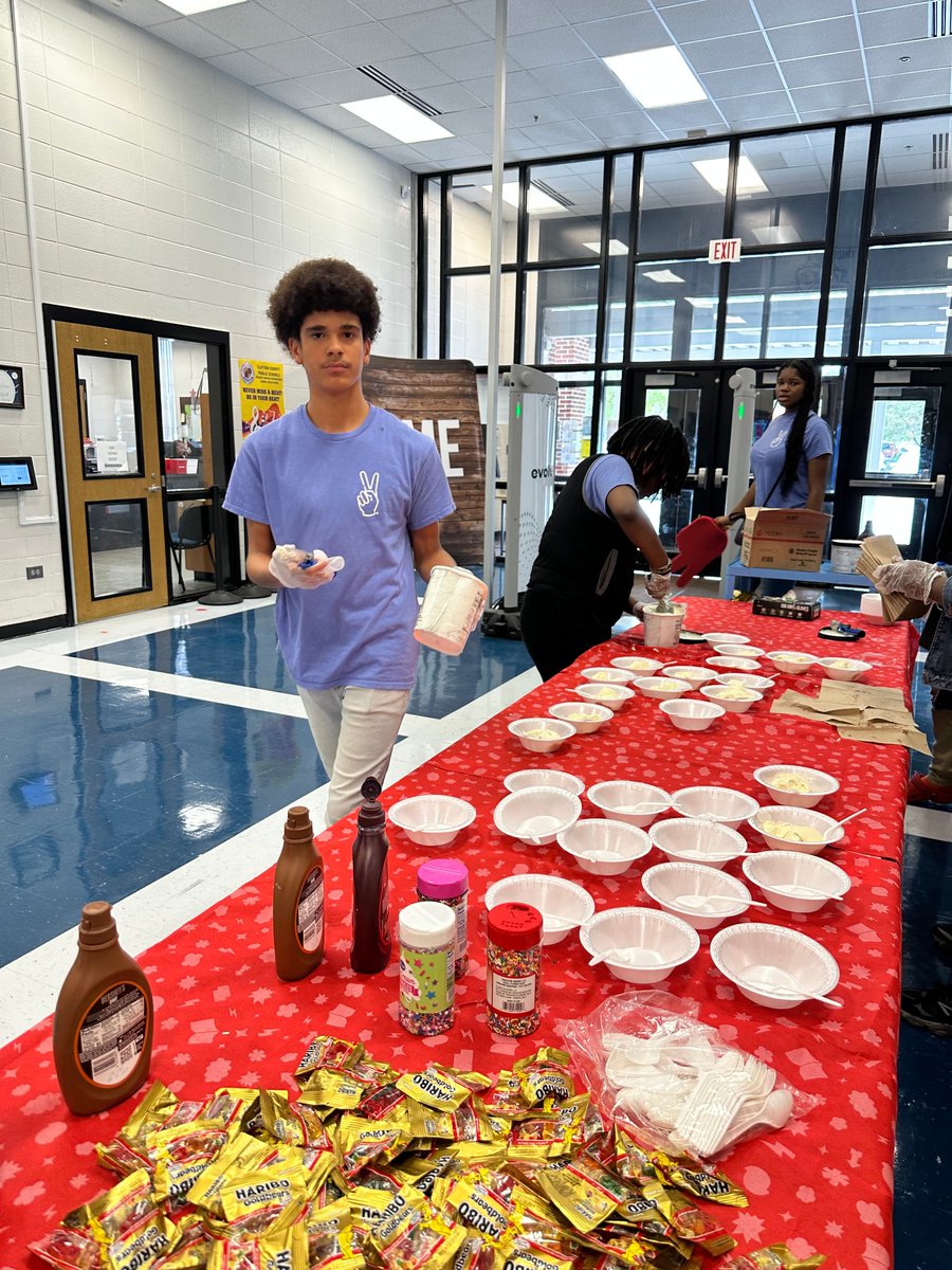 Be THE Voice (@bethevoice0rg) on Twitter photo Our students took part in Sweetest Day by passing out BTV pencils and sharing kind words with classmates. It's always great to see students coming together to BeTHE Voice ✌️
<a href="/BabbMiddle/">Babb Middle School</a> @babbmiddleschool_ <a href="/ccpsnews/">Clayton County Public Schools</a> Our students took part in Sweetest Day by passing out BTV pencils and sharing kind words with classmates. It's always great to see students coming together to BeTHE Voice ✌️
<a href="/BabbMiddle/">Babb Middle School</a> @babbmiddleschool_ <a href="/ccpsnews/">Clayton County Public Schools</a>