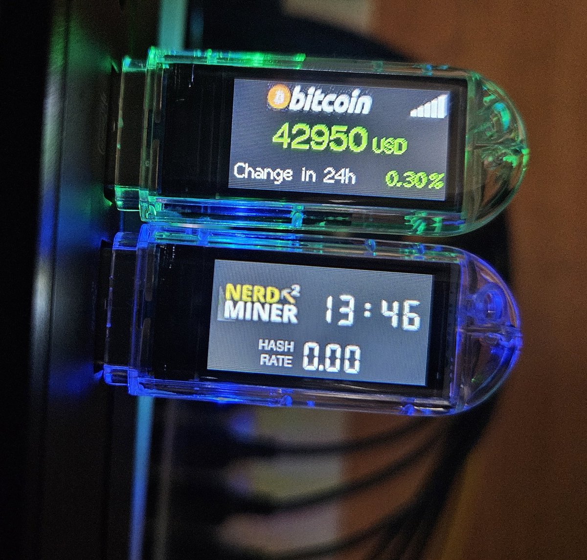 My new #Bitcoin price ticker on #esp32 T-Dongle-S3 from #lilygo with  esp-smart-config (wifi config via ESP touch app) and no API key  requirement. This comes to my Github soon. And #nerdminer 😃😅 (