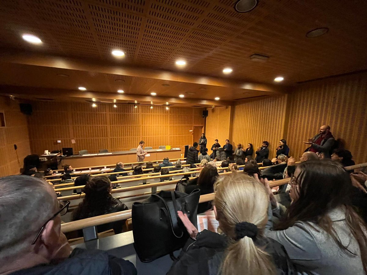 Lycée La Tournelle tweet media