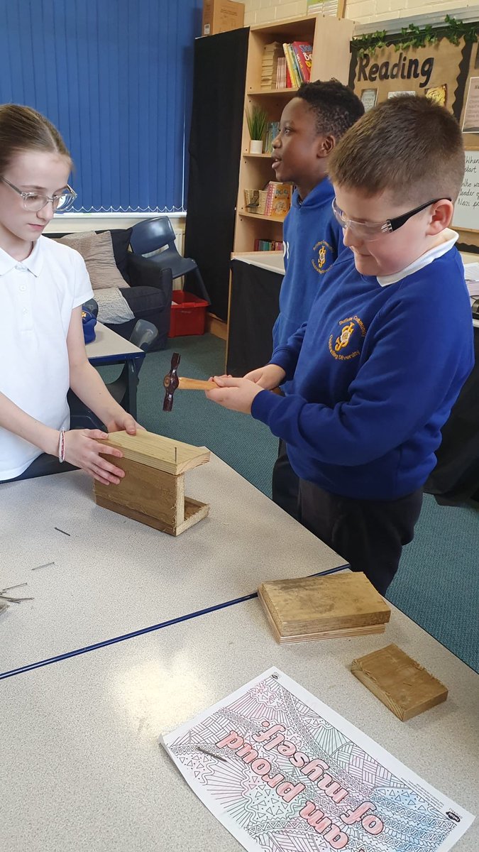 stjosephskly's tweet photo. Yew class have shown great teamwork and determination making their birdhouses this afternoon! ⚒️ thank you to @Stocksfield for showing us the ropes! #SJKDT https://t.co/FJHlf665jP