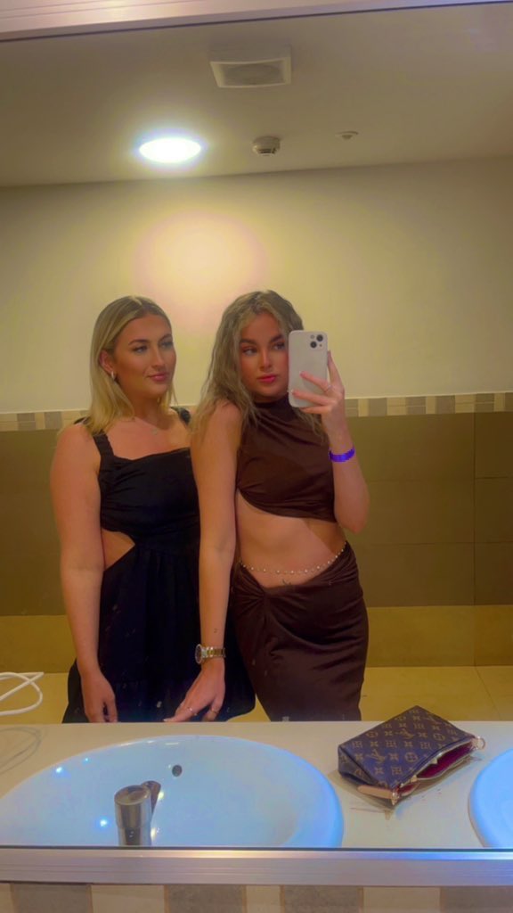 libj97's tweet image. Best way to start the year, it’s been a pleasure 🫶🏼