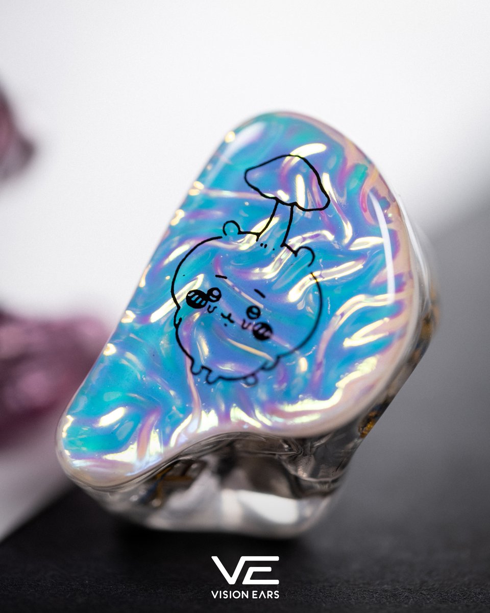 Beautiful artwork on stunning faceplates! 😍

Check out this VE5 with Sparkle Black Rose faceplate on Purple Light shell & Frozen Coral faceplate on clear shell. Everything is possible 🙌🏼

#ve #visionears #ve5 #inearmonitors #inears #iem #custominears #audioengineer