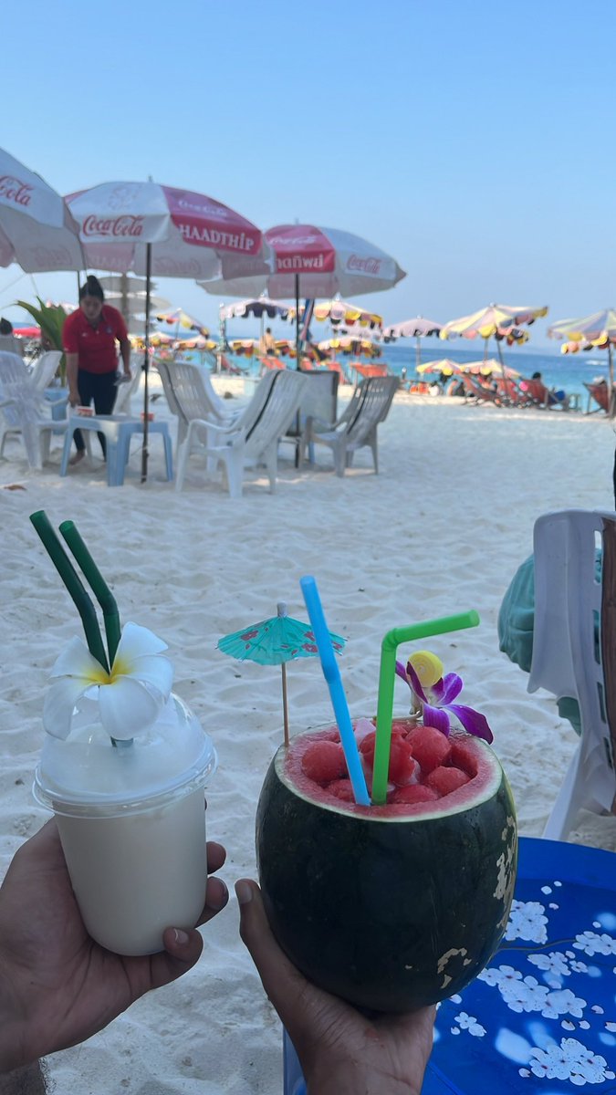Xmaj22's tweet photo. Phi Phi island🏝🇹🇭 https://t.co/L5rw8nLhNg
