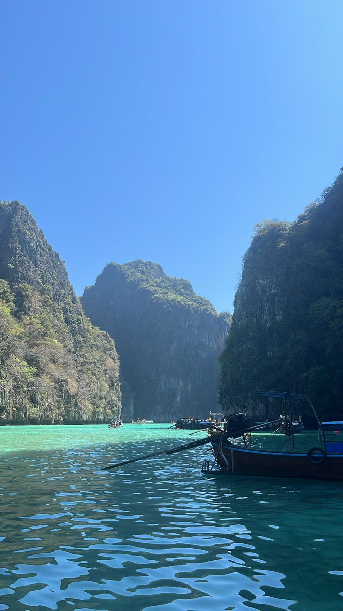 Xmaj22's tweet photo. Phi Phi island🏝🇹🇭 https://t.co/L5rw8nLhNg