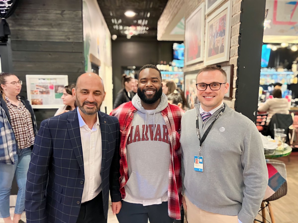 glenjamin (@glenjamin23) on Twitter photo What an incredible evening! It was absolutely amazing to have the opportunity to hang out and learn from these two masterminds!!! 🔥🔥🙌🏽 <a href="/FirstNet/">FirstNet, Built with AT&T</a> @MASMakeItMatter <a href="/TheAngryQuaker/">Timothy J Carter</a> <a href="/DomDavis_/">Dom Davis</a> <a href="/ATT/">AT&T</a> v What an incredible evening! It was absolutely amazing to have the opportunity to hang out and learn from these two masterminds!!! 🔥🔥🙌🏽 <a href="/FirstNet/">FirstNet, Built with AT&T</a> @MASMakeItMatter <a href="/TheAngryQuaker/">Timothy J Carter</a> <a href="/DomDavis_/">Dom Davis</a> <a href="/ATT/">AT&T</a> v