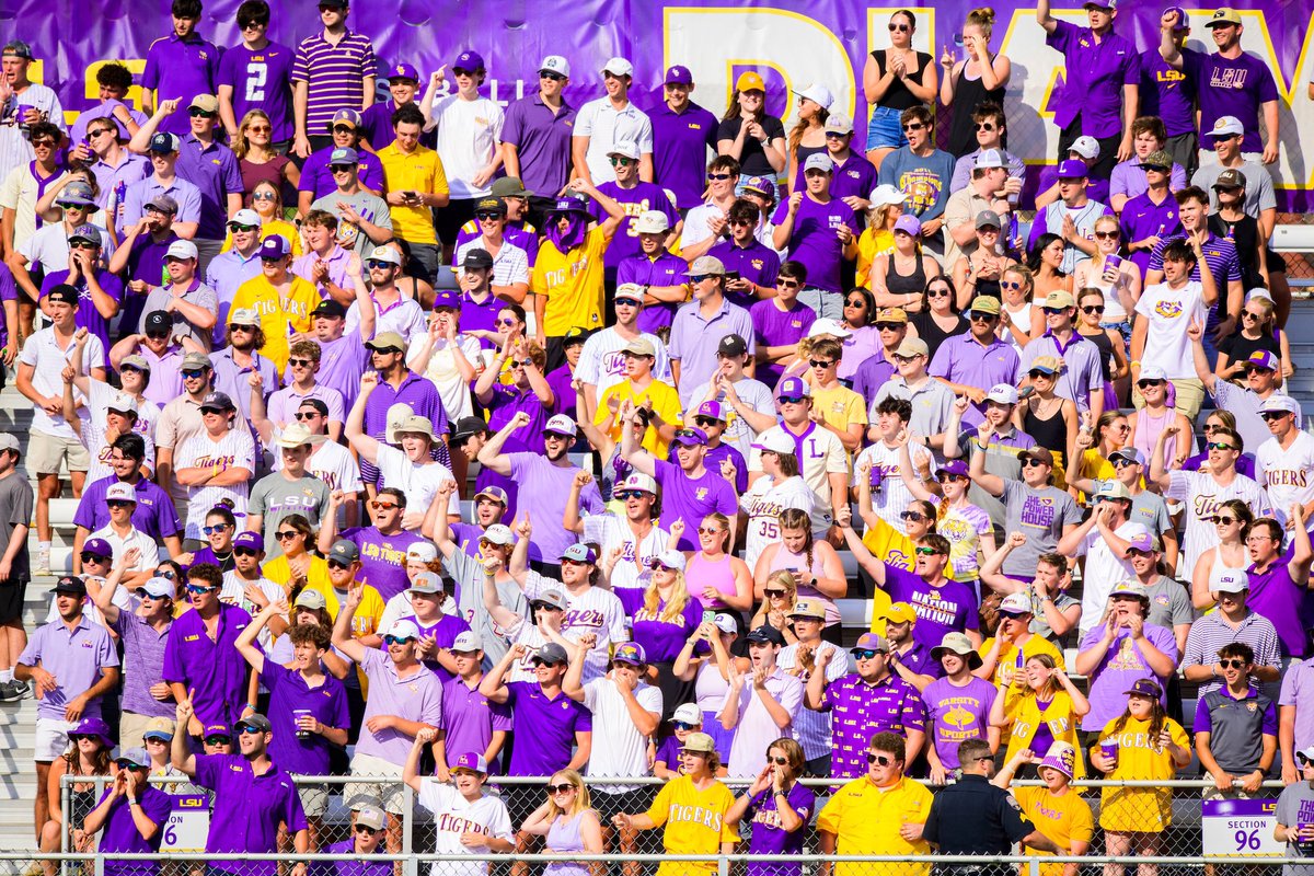LSUbaseball's tweet image. PACK THE BOX 🗣️