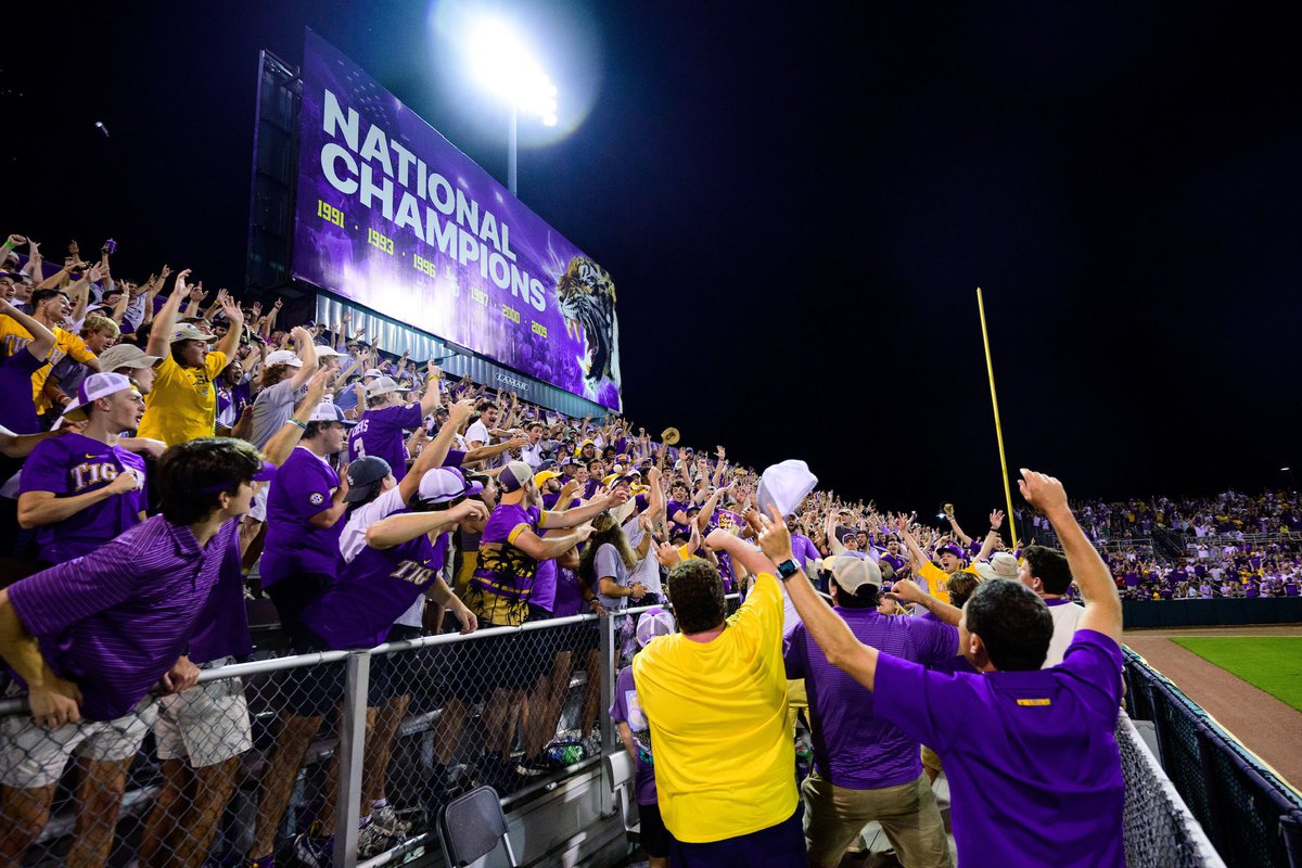 LSUbaseball's tweet image. PACK THE BOX 🗣️