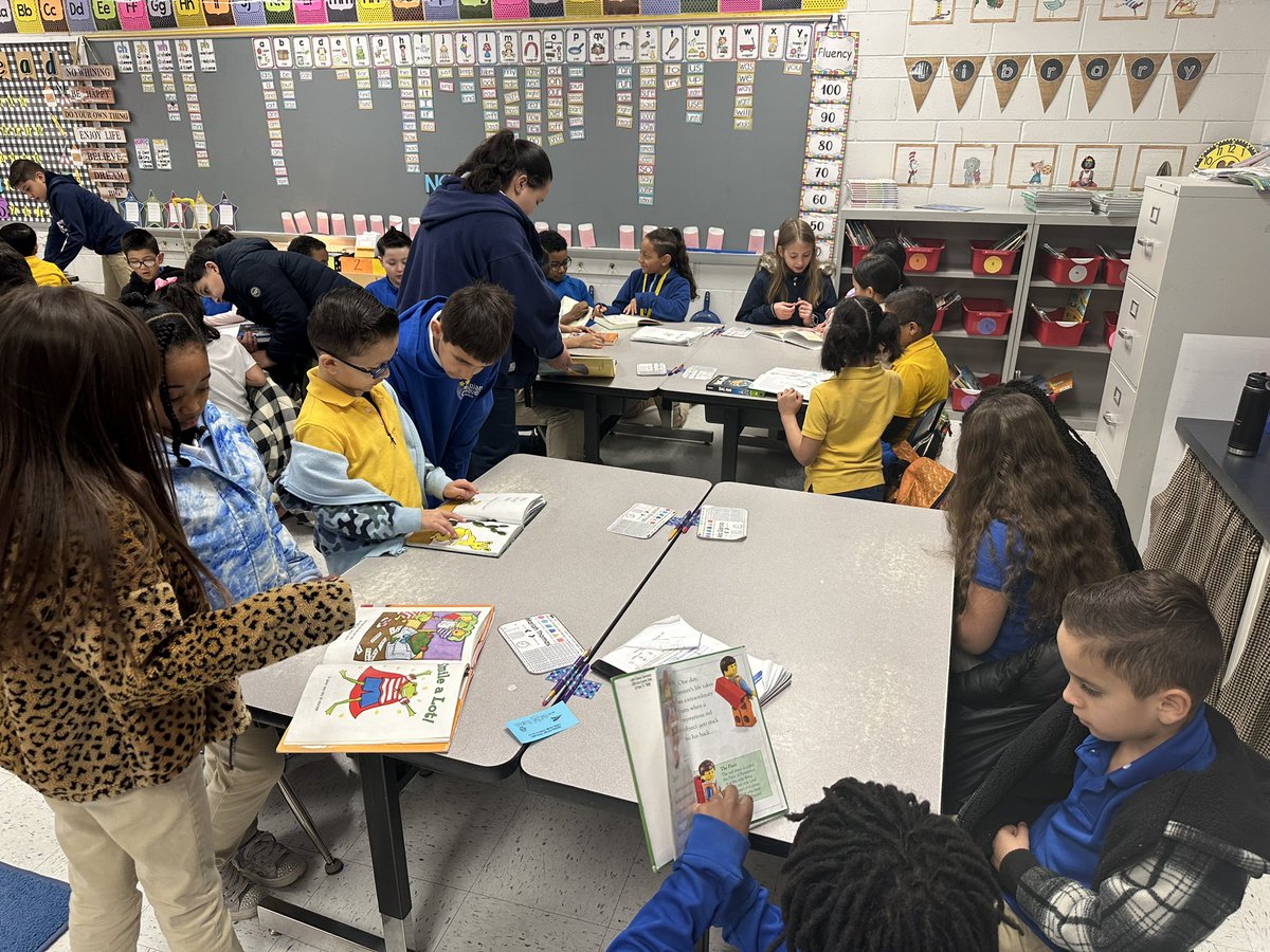 Georgina Garza (@ggarza_lces) on Twitter photo It’s a great day for reading! 📖 proud of these awesome 4th graders that came down to read to our 1st graders ⭐️ <a href="/LChavez_ES/">Brenda Mills</a> #TurnItUp #WorldReadAloudDay It’s a great day for reading! 📖 proud of these awesome 4th graders that came down to read to our 1st graders ⭐️ <a href="/LChavez_ES/">Brenda Mills</a> #TurnItUp #WorldReadAloudDay