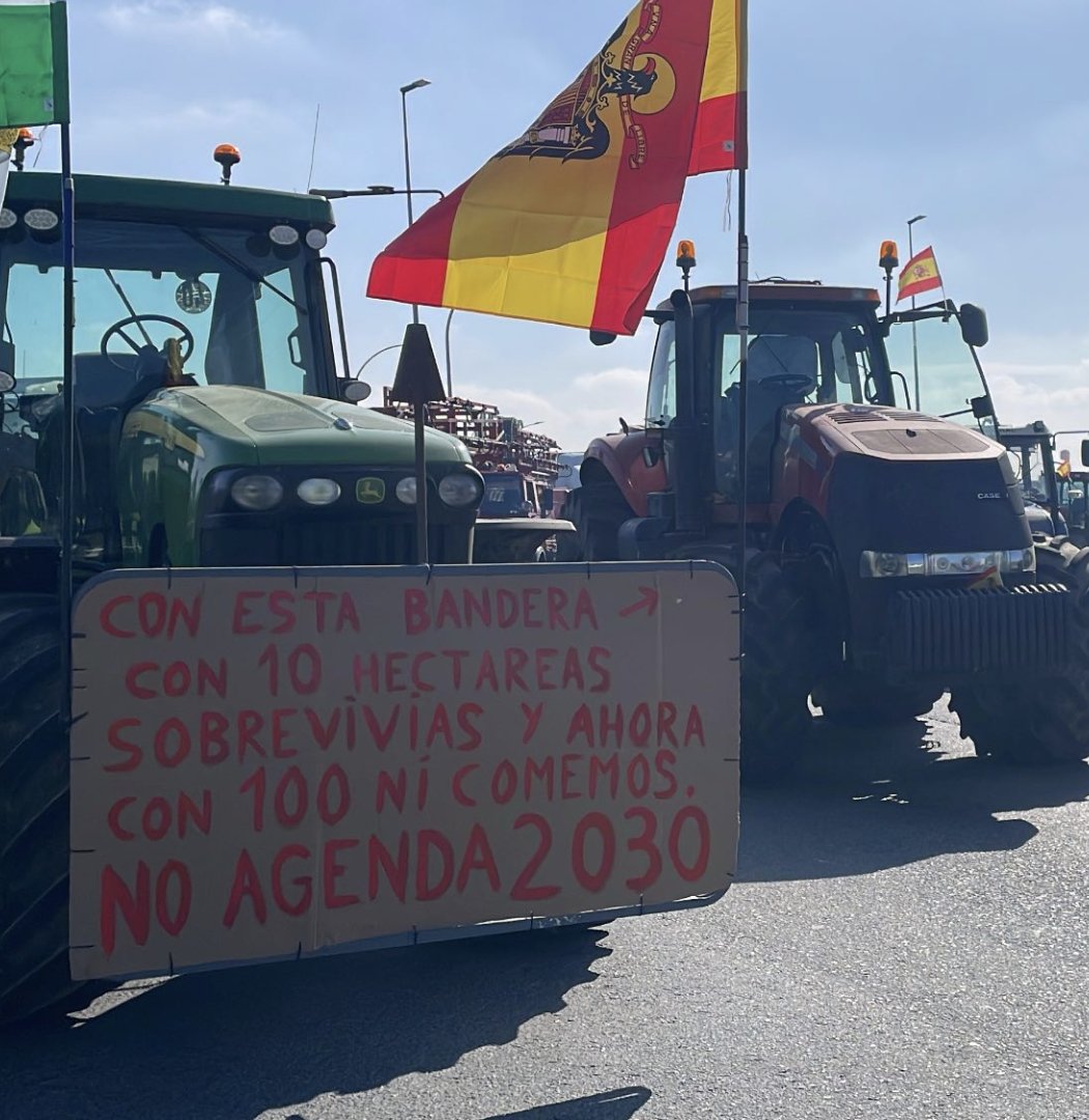 Os suda la polla la huelga, estais ahi por vuestra ideologia facha de mierda