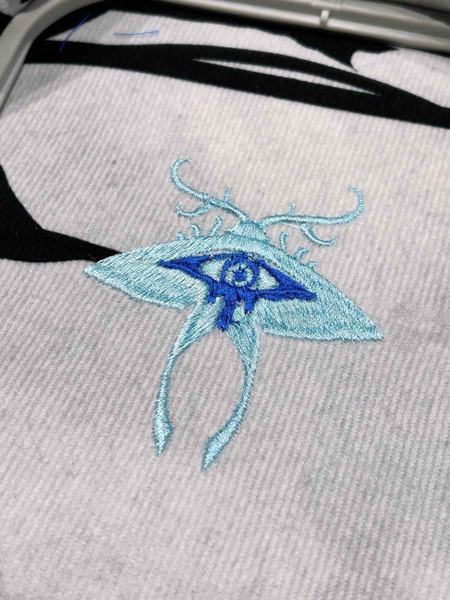 風目艮彡 tweet media