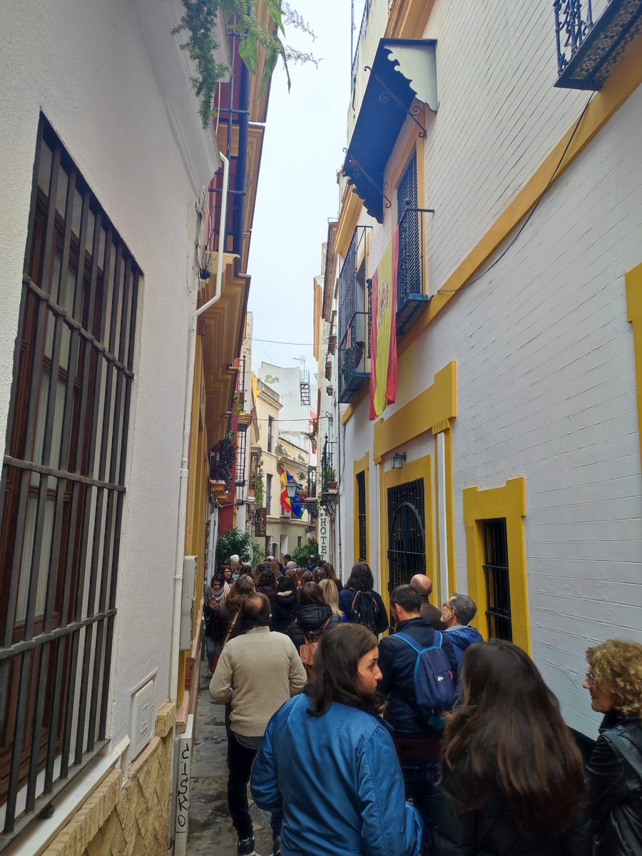 CEPdeSevilla591's tweet photo. Finaliza la segunda sesión del curso CASAS, PALACIOS Y JARDINES: PATRIMONIO DOMÉSTICO SEVILLA PARA PROFESORADO DE EDUCACIÓN PERMANENTE Y ESCUELAS OFICIALES DE IDIOMAS con experiencias didácticas muy interesantes. @cepse4 @CEPSevilla @FormacProfAnd @MbrMario @musoangel https://t.co/9UtdqesMJl