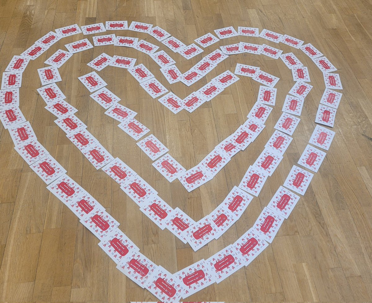 Outwood_Valley's tweet photo. We LOVE to learn at OAV. Lots of thank you cards being delivered to staff today. @OGATSouthRVP #LoveToLearn #ValuedAtValley #ThirstForLearning https://t.co/JdKT5N9rU3