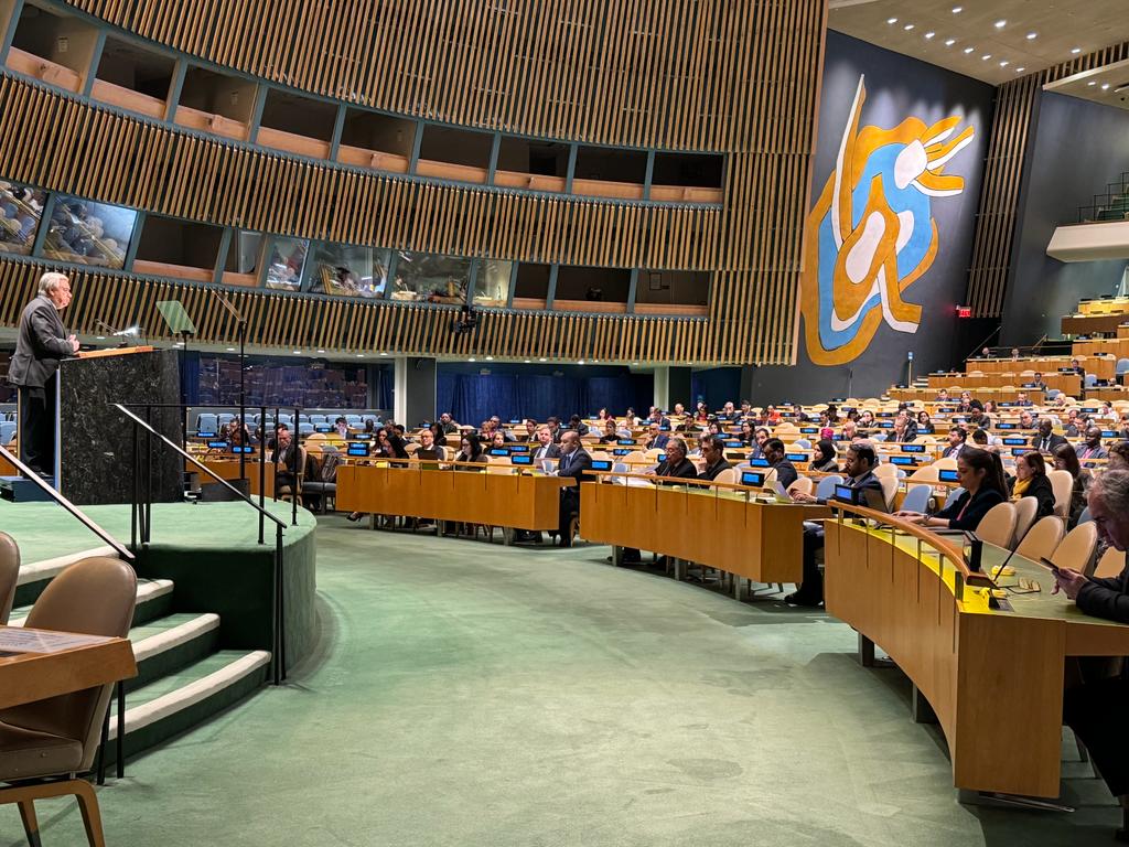 MelissaFleming's tweet photo. For millions of people caught up in conflict around the world, life is a deadly, daily, hungry hell.

Record numbers are fleeing their homes in search of safety.

They are crying out for peace.

We must hear them, and act.

- @antonioguterres annual @UN General Assembly speech https://t.co/POx7RoTxq1