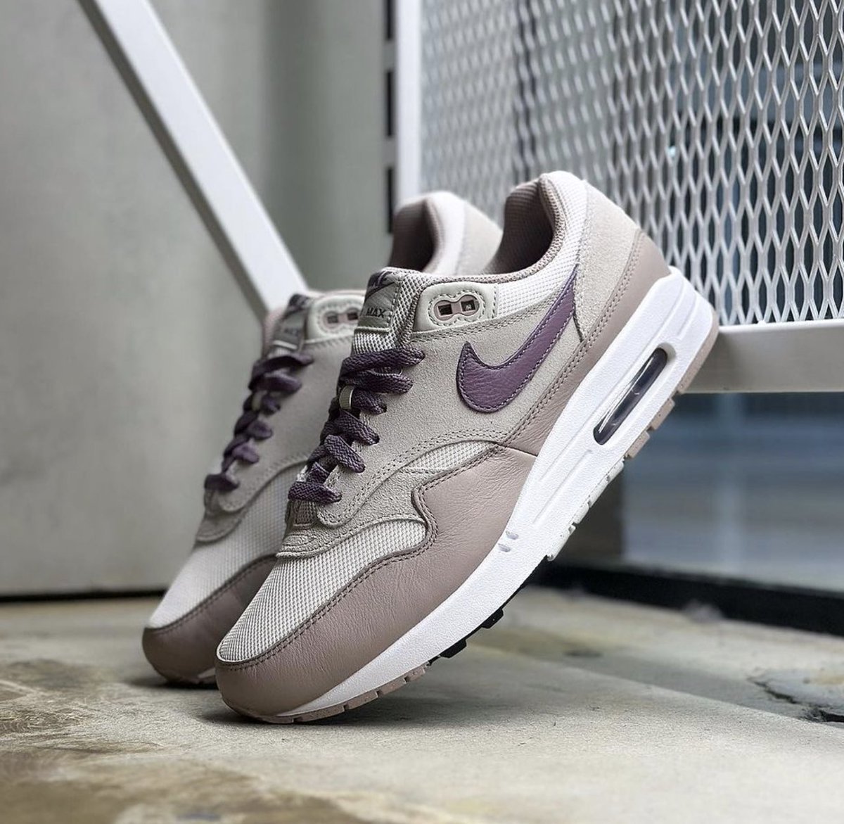 wmns air max 1 se atmosphere grey thunder grey