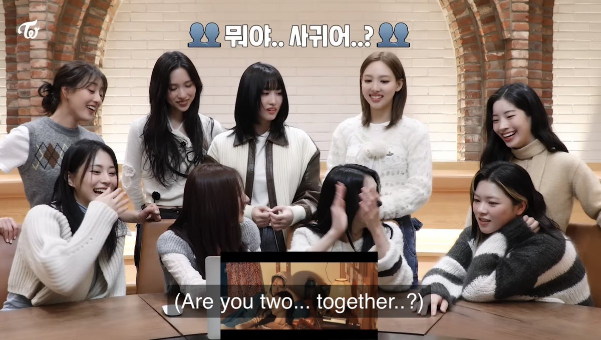 juiceyeon's tweet photo. NOT THEM CALLING OUT THE GAY JEONGTZU SCENE?1!2?1! https://t.co/HI70e1AnkA