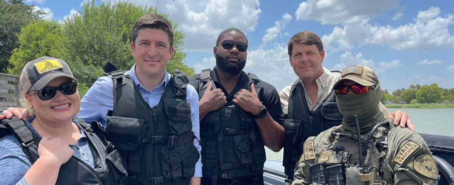 LifeInNaples tweet media