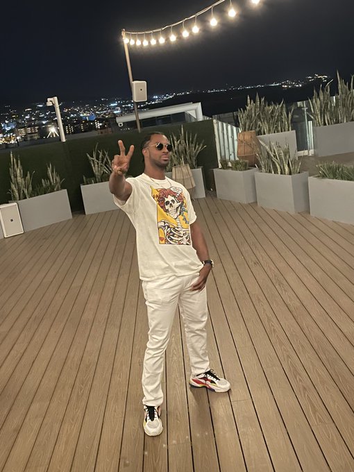 What&rsquo;s Poppin https://t.co/WeAe3If7Ri<a href="/tag/newprofilepic"class="tags"><span>#newprofilepic</span></a>