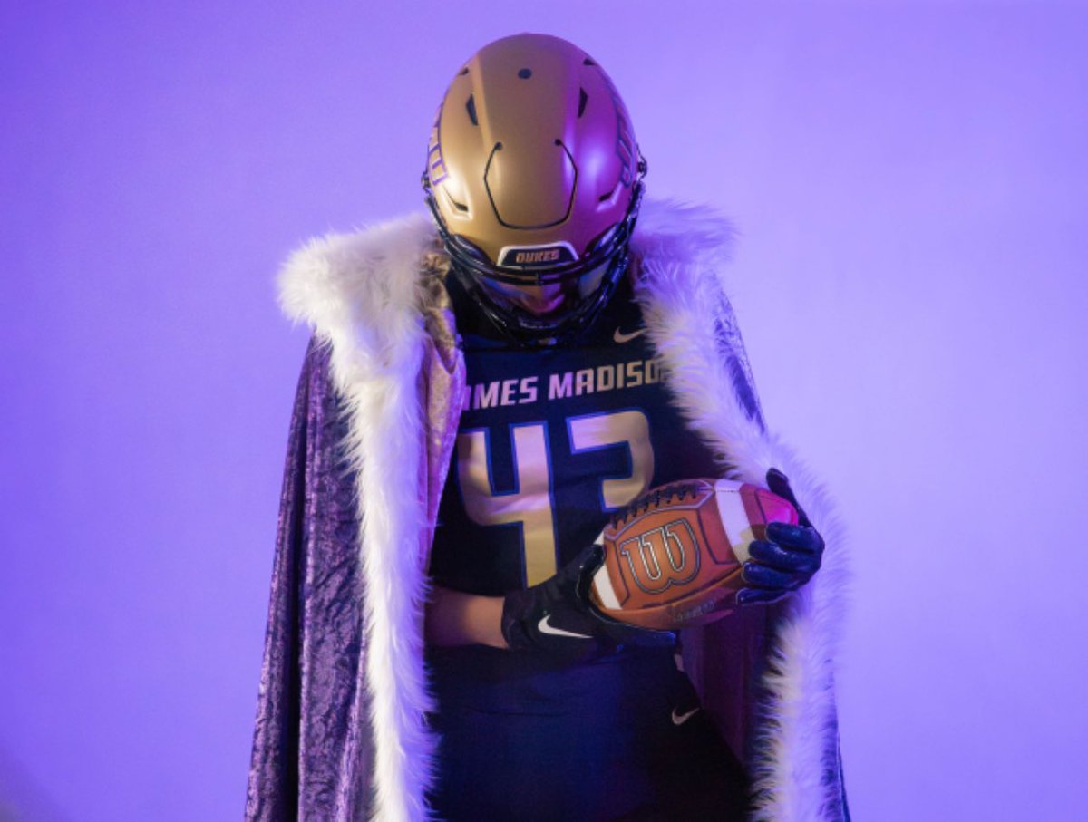 I will be signing this Friday in the L.C Bird auditorium at 10:15am..! Excited to make it official, AGTG! #godukes 
<a href="/LCBfootball/">L.C. Bird Football 🦅 🏈</a> <a href="/JMUFootball/">JMU Football</a>