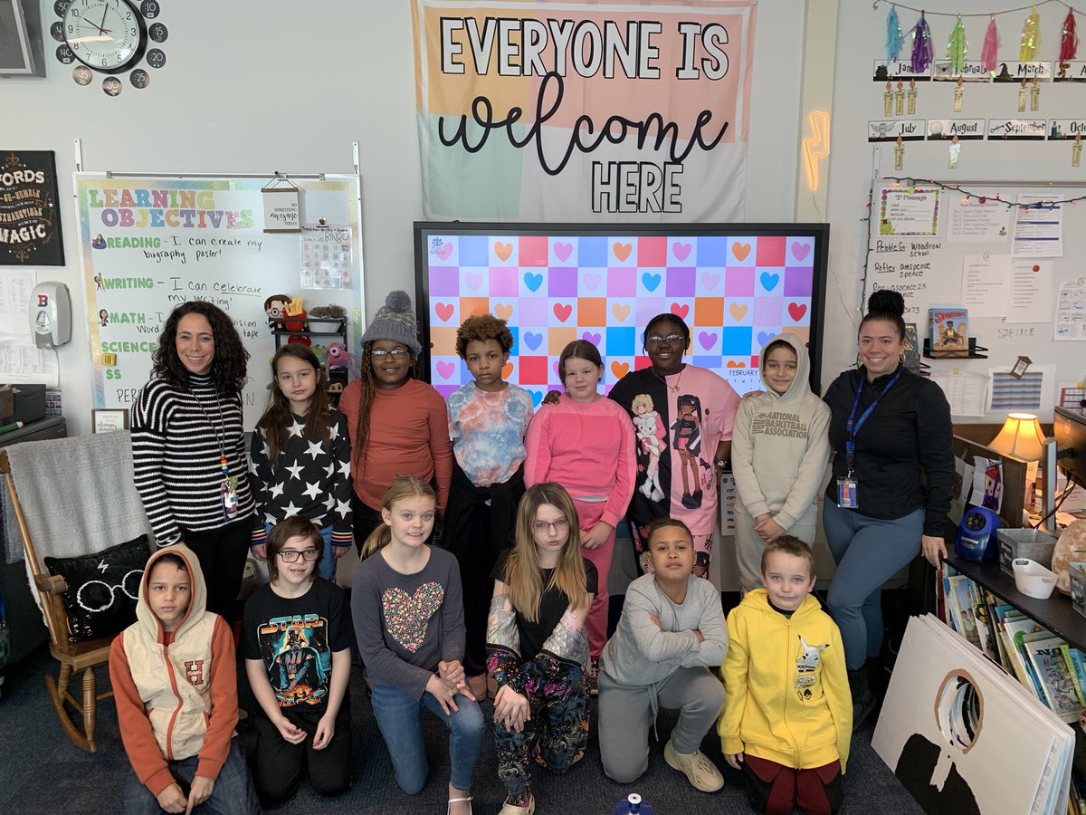 Daniel Miller (@dpmiller7) on Twitter photo <a href="/amspence24/">Ann Marie Spence</a> class presented their persuasive essays to <a href="/DPMiller7/">Daniel Miller</a> today. Topics talked about included adding more recess time and starting a cooking class for Wilson students. Great job everyone!
#BPatriotProud
#BPositivePatriots
#BConnectedBCSD <a href="/amspence24/">Ann Marie Spence</a> class presented their persuasive essays to <a href="/DPMiller7/">Daniel Miller</a> today. Topics talked about included adding more recess time and starting a cooking class for Wilson students. Great job everyone!
#BPatriotProud
#BPositivePatriots
#BConnectedBCSD