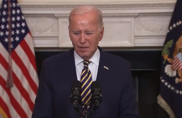 haveigotnews's tweet photo. Joe Biden mistakes current French President Emmanuel Macron for former President Francois Mitterrand, who died in 1996. Although to be fair to Biden, it’s 50:50 which one he meets next https://t.co/3sm4hBpZsC
