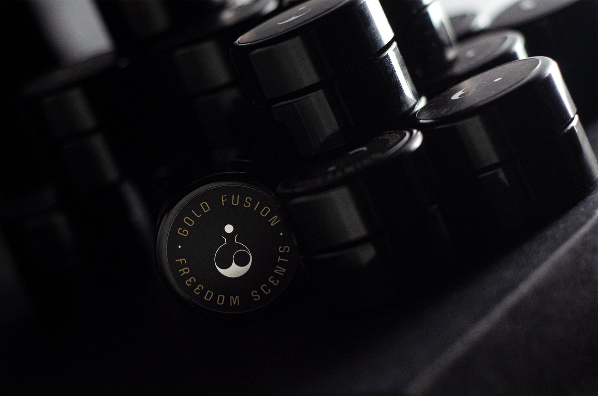 Reaching out with perfume/cologne samples to content creators &amp; journalists in USA looking for on-trend, rare natural, organic/wild, synthetic-free, solid perfume/ cologne  #journorequests #PRrequests