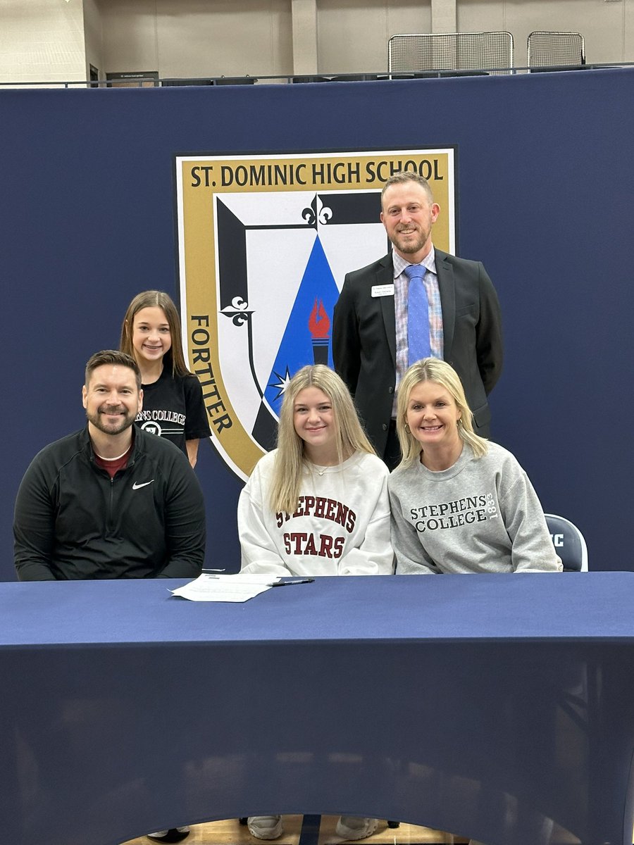 Congratulations to Kylee Kratzer on signing her #NLI to play soccer at Stephens College. <a href="/SDsoccerFC/">St. Dominic Soccer</a>