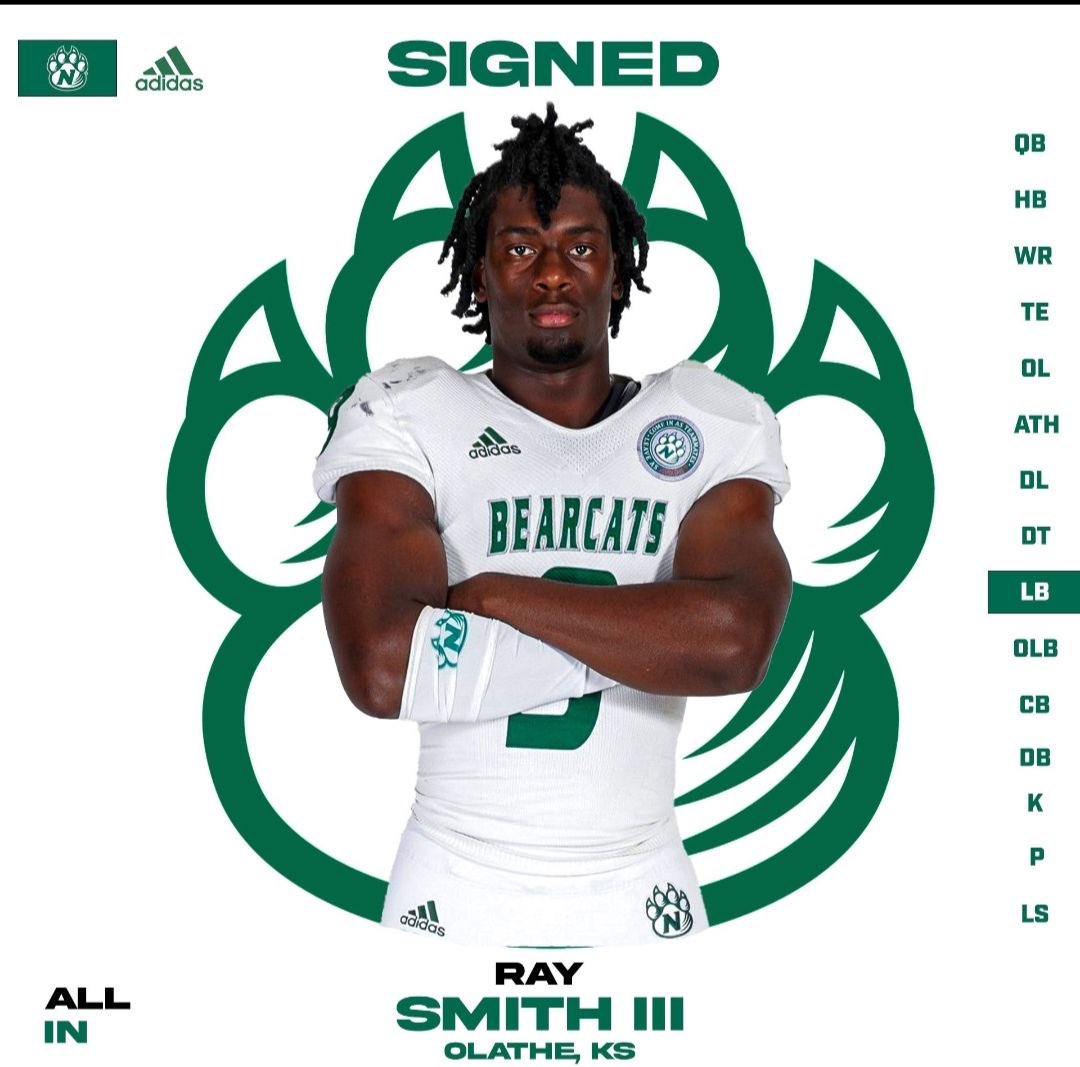 bigplayrayjay44's tweet image. It&apos;s official ⚪️🟢 @CoachWrightD @CoachBostNW @bearcatsports @CoachTSturdy #Official #Bearcats #NSD24