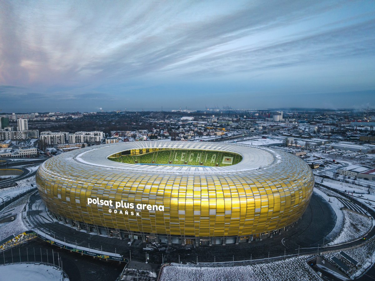 <a href="/kanyewest/">ye</a> be our guest 🙏

#VulturesTourPoland