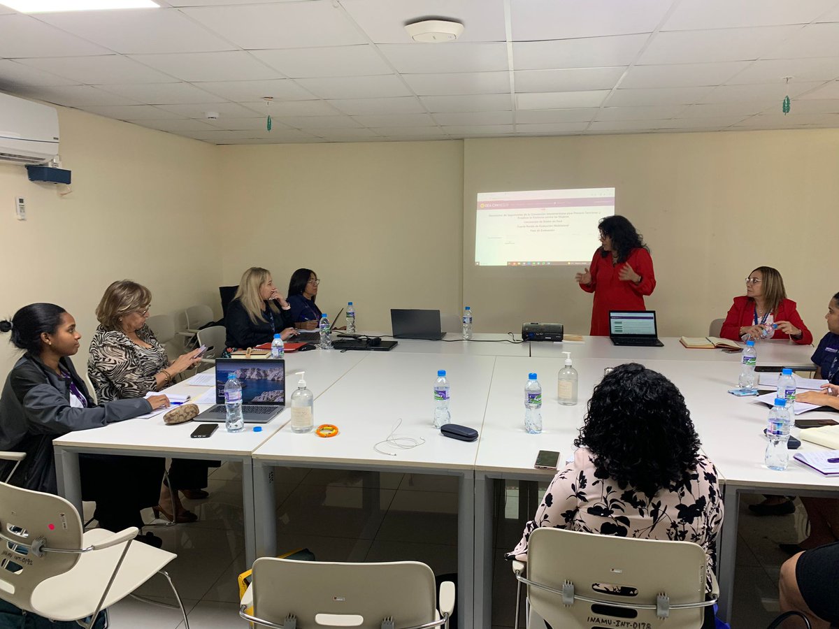MESECVI's tweet photo. 🟣Violencia contra mujeres migrantes.

➡️Este martes, la Sec Técnica @luzpamejia y la especialista Eva Villarreal iniciaron visita de @MESECVI a Panamá🇵🇦 p/fortalecer capacidades del Estado frente a esta problemática.

📸Mantuvieron reunión con Ministra Juana Herrera y su equipo. https://t.co/bKe8tUScGd
