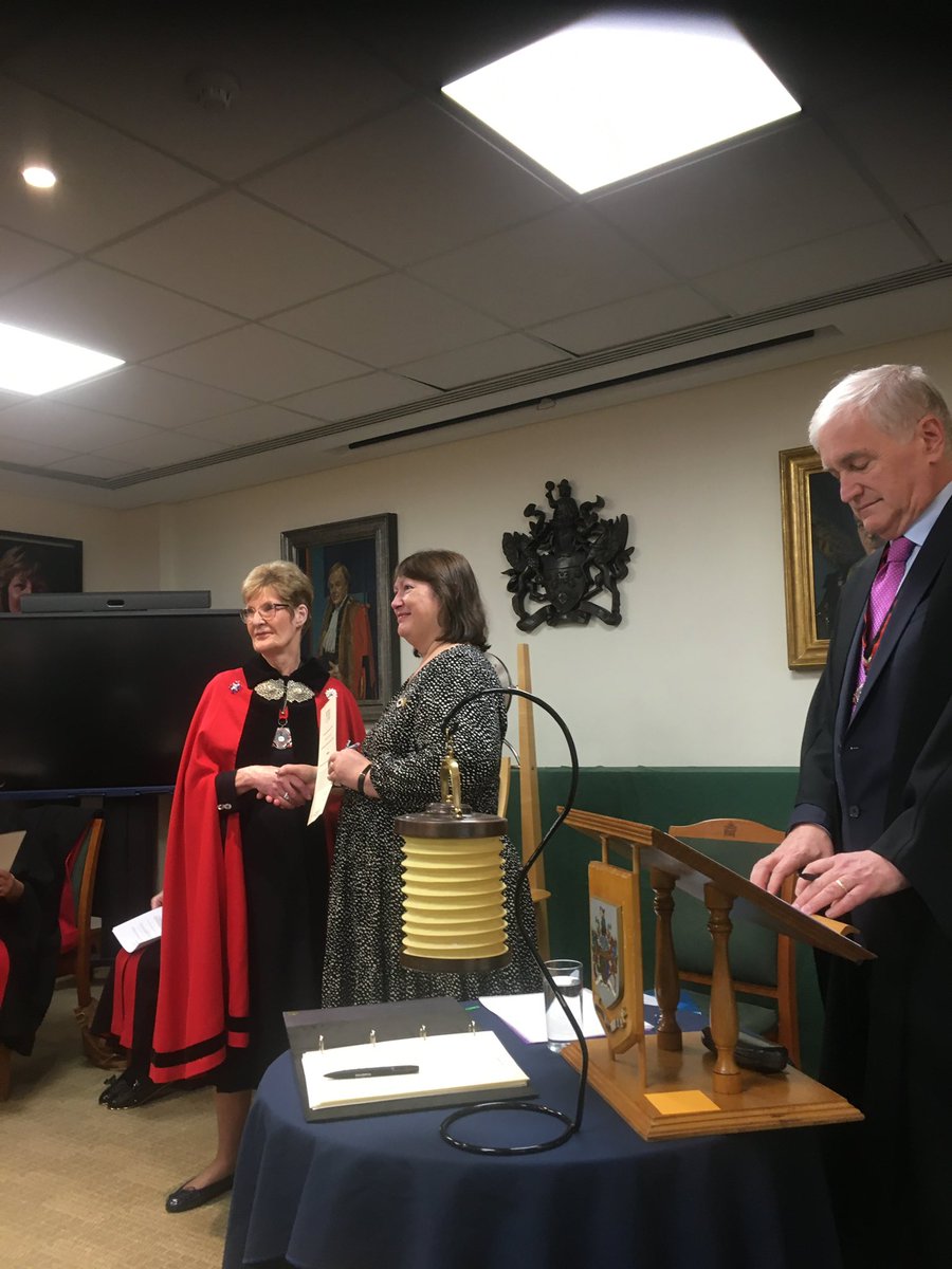 Antoine41436622's tweet image. Thrilled today to have been welcomed as a Freeman of the Worshipful company of Nurses. I think a first in SCFT and from Chichester and  Graylingwell school of nursing @nhs_scft @CompanyNurses @Fan_Makers