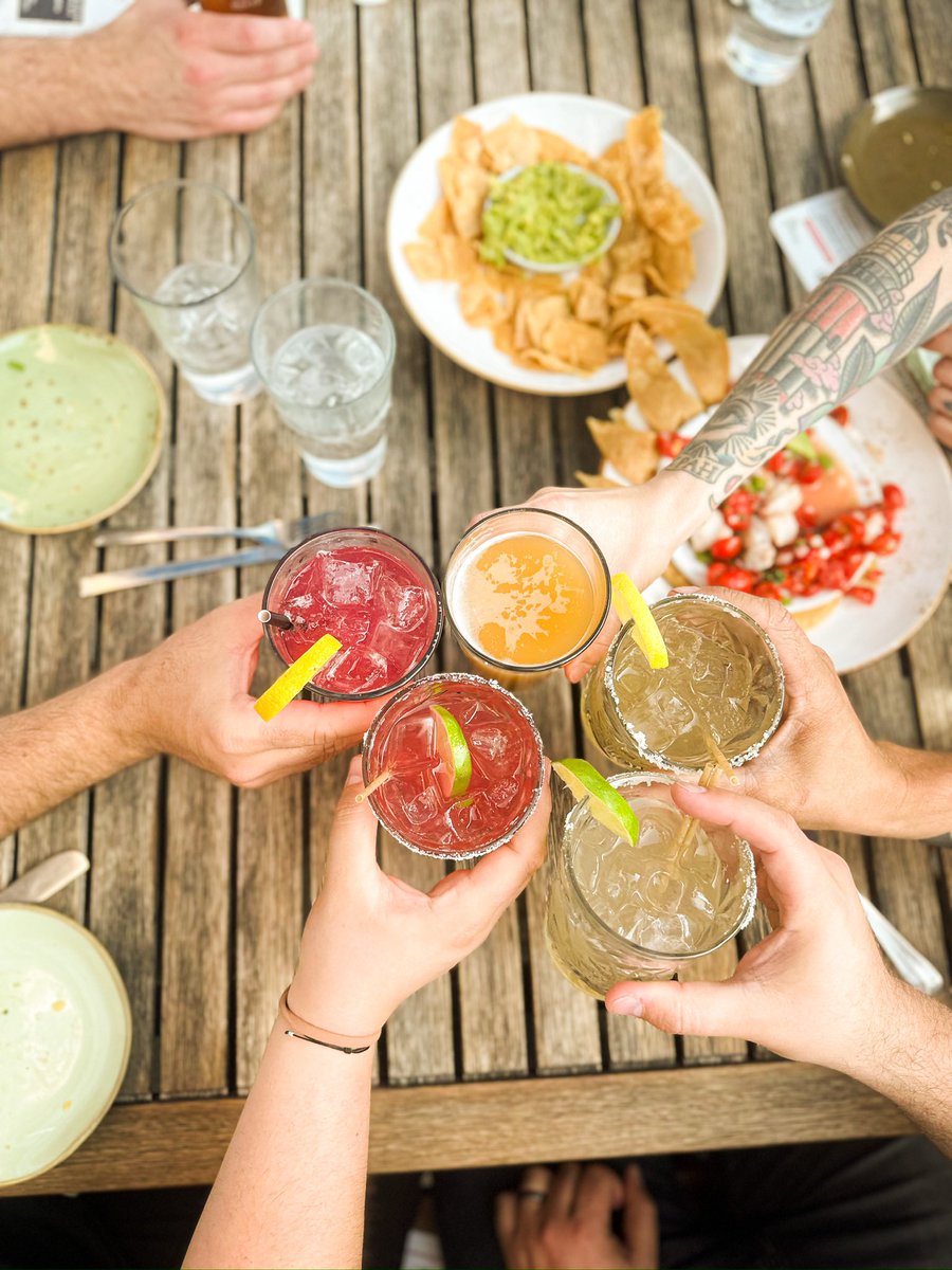 HookandLime's tweet photo. It’s February, we are all in need of three things. Vitamin D.
Connection.
Vitamin C.
Grab your favorite person, sit by our big windows and sip on our freshly juiced margaritas!
Happy Hour 3-6 today!
#hookandlime #tacos #tequila #smallbusiness #margaritas #eatlocal https://t.co/KFyrVp8DdL