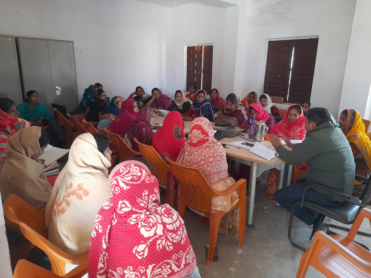 brlps_rohtas's tweet photo. VPRP LH CRP training completed today in Sangam CLF Nasariganj
@brlps_jeevika 
@PrasannKumar12 https://t.co/Xnc2528gWS