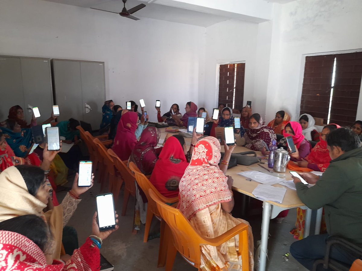 brlps_rohtas's tweet photo. VPRP LH CRP training completed today in Sangam CLF Nasariganj
@brlps_jeevika 
@PrasannKumar12 https://t.co/Xnc2528gWS
