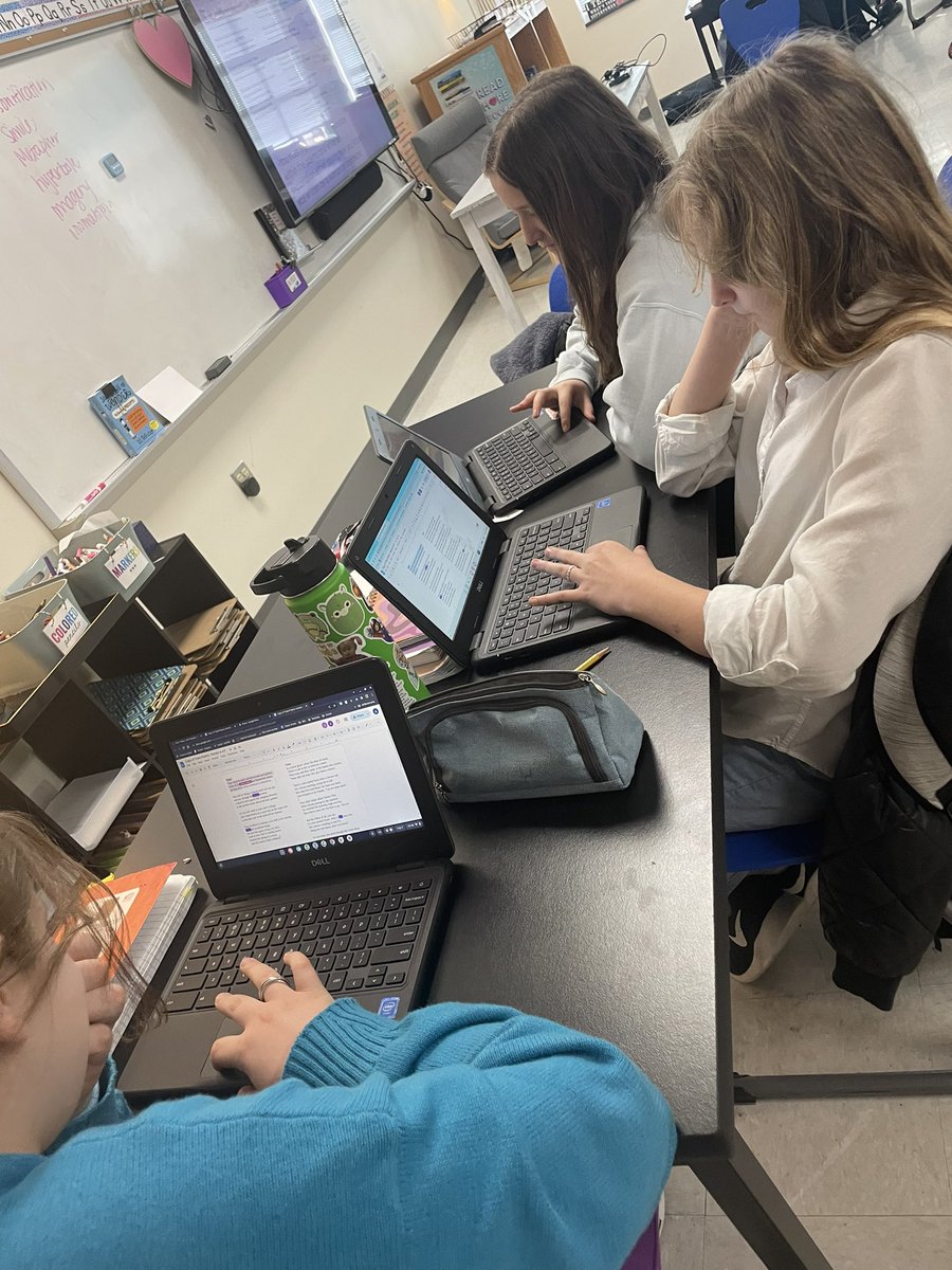 Which poem is written by a human and which one is written by AI? What a great way to engage students in analyzing text and determining how a line or stanza  contributes to the overall meaning of the poem. @ROSArockets