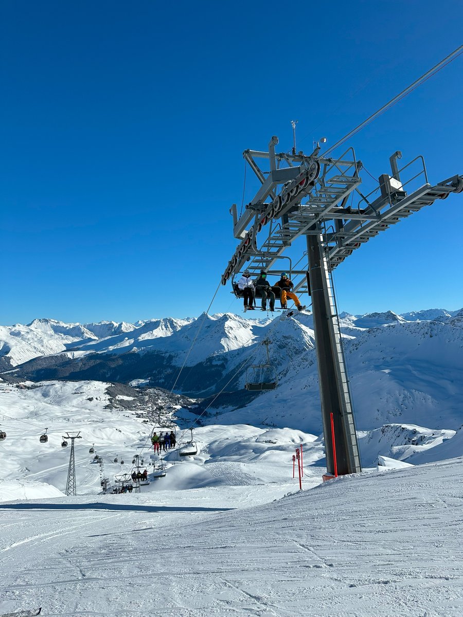 Seilbahnen Schweiz / Remontées Mécaniques Suisses (@swisscableways) on Twitter photo Sehr gute Januar-Zahlen in den Skigebieten – die Schweizer Seilbahnen verzeichnen ein Plus von 20% bei den Ersteintritten im Vergleich zum letzten Winter. Die Gründe für die Steigerung : seilbahnen.org/news/sehr-gute…
#Tourismus , <a href="/STCorpComm/">Unternehmenskommunikation Schweiz Tourismus</a>, <a href="/martin_nydegger/">Martin Nydegger</a>, <a href="/travelnews_ch/">Travelnews</a> <a href="/STV_FST/">STV FST Schweizer Tourismus-Verband</a> Sehr gute Januar-Zahlen in den Skigebieten – die Schweizer Seilbahnen verzeichnen ein Plus von 20% bei den Ersteintritten im Vergleich zum letzten Winter. Die Gründe für die Steigerung : seilbahnen.org/news/sehr-gute…
#Tourismus , <a href="/STCorpComm/">Unternehmenskommunikation Schweiz Tourismus</a>, <a href="/martin_nydegger/">Martin Nydegger</a>, <a href="/travelnews_ch/">Travelnews</a> <a href="/STV_FST/">STV FST Schweizer Tourismus-Verband</a>