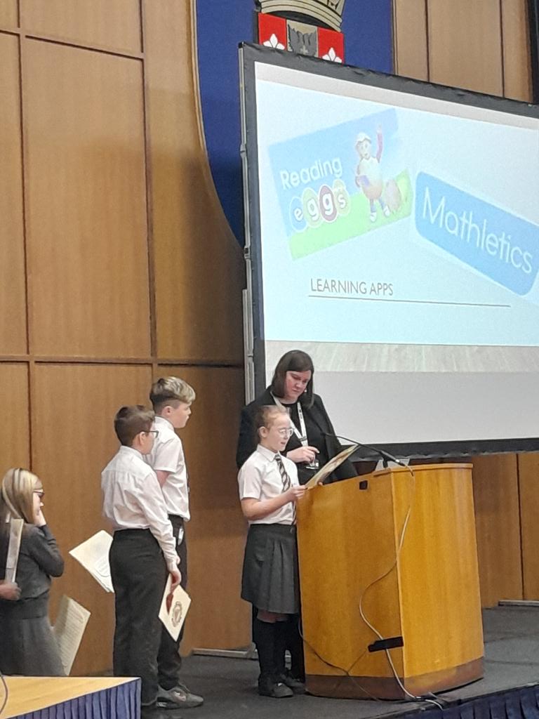 Fabulous input this morning from St Cadoc's PS learners at the digital event for Primary HTs. They shared how digital tools impact upon and empower them in their learning. #itsSLC @stcadocsprimary @SLCDigitalEd