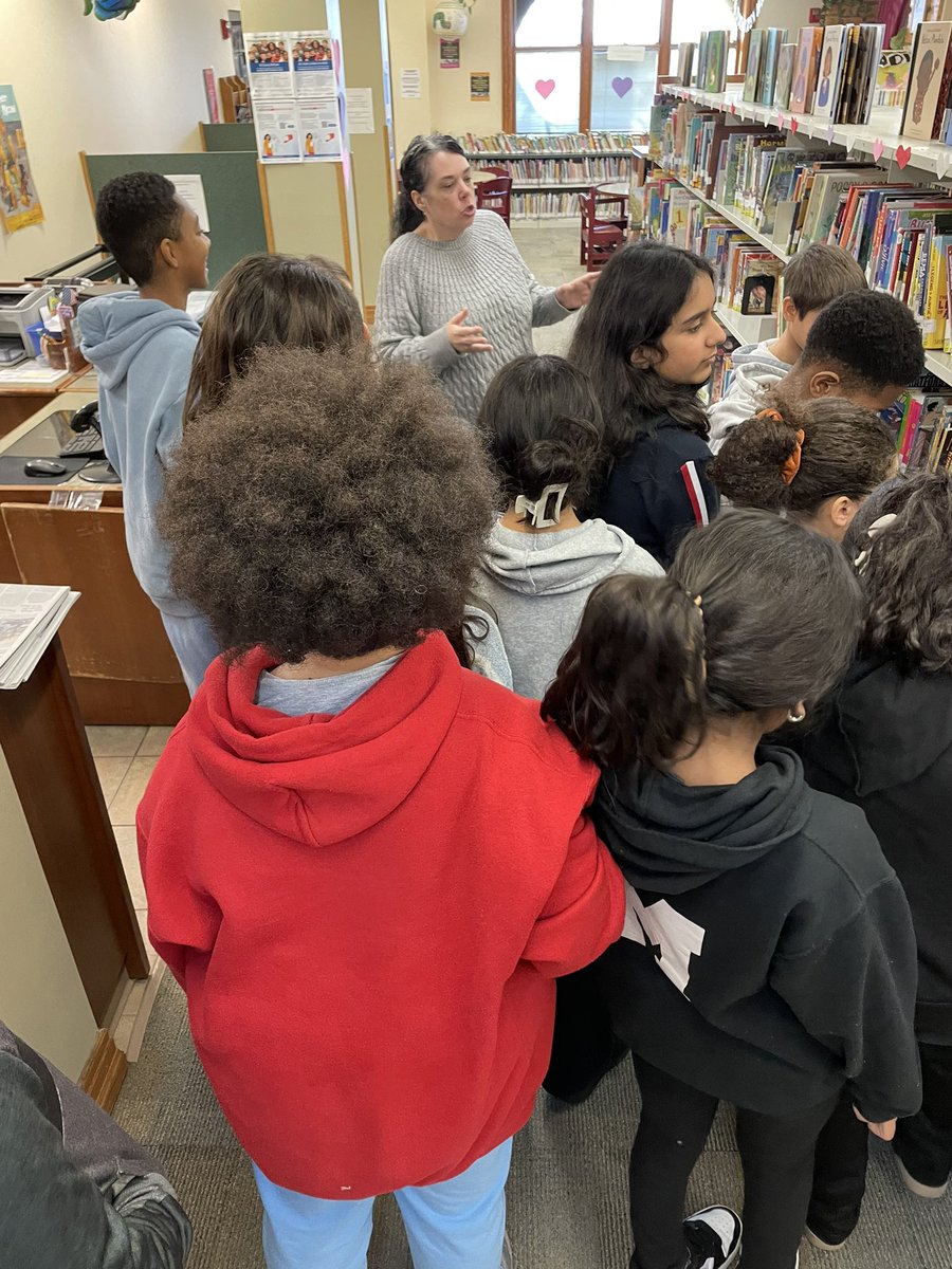 msdermody's tweet image. Thank you Miss Kelly and the Weehawken library for a great morning. #weeread @WeehawkenTSD @SuzanneMera