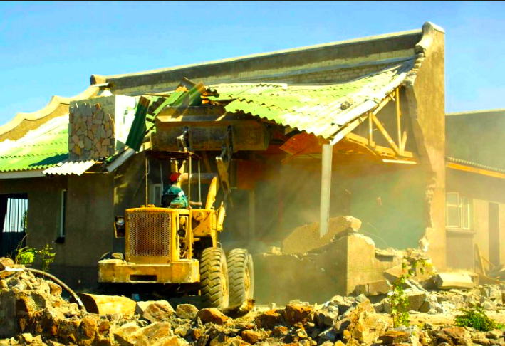 Recently, the Government ordered Local Authorities to develop masterplans by June 2024. Following this, a number of people on "illegal" settlements are facing evictions. 

Here are procedures you can follow to acquire a residential stand in Harare:

shorturl.at/fwFHO