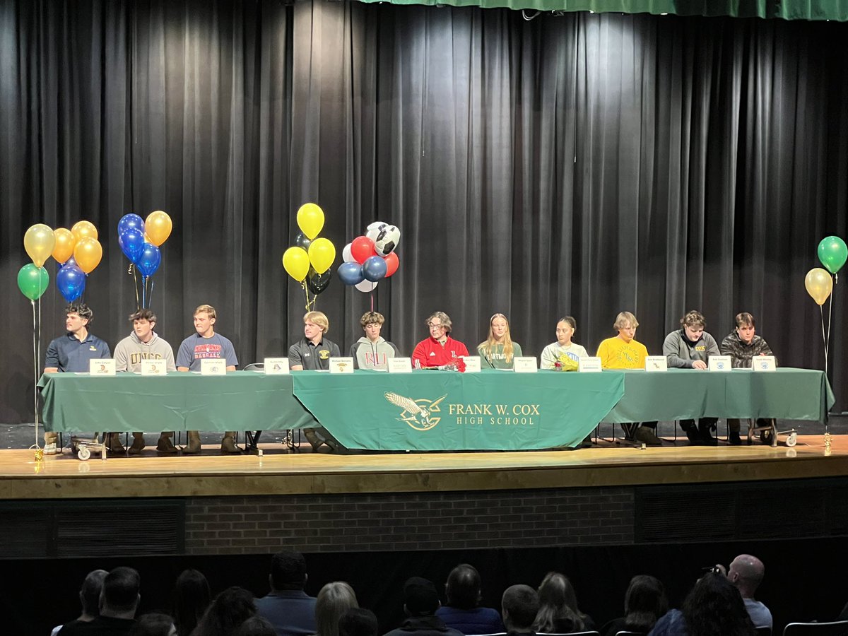 FrankWCoxHS's tweet photo. National Signing Day!! 
⚾️⚽️⛳️🏑⚽️🏈 https://t.co/xmWbkhqNty