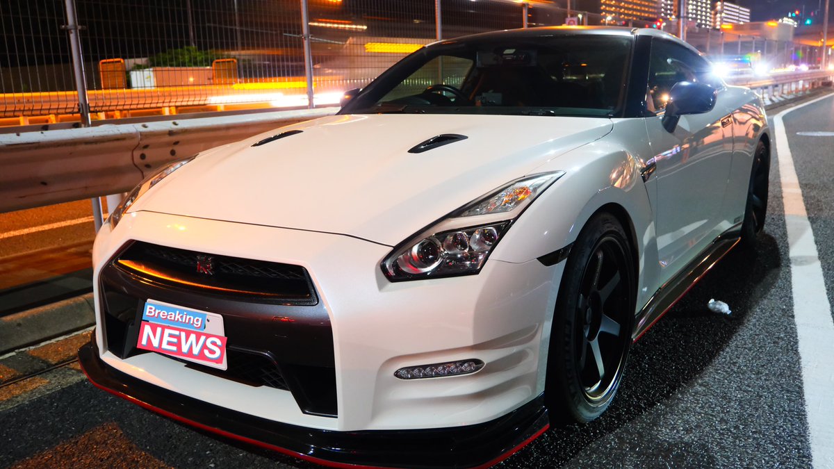 Yuzi1117's tweet photo. NISSAN GT-R（R35）my2014売ります。
走行距離約75000キロ
年式:2014年
車検:2025年（R7年）年9月
詳細は書いてあります。
希望価格は800万円です！
興味ある方ぜひDMください‼︎
あなたもGT-Rで湾岸線で走ってみませんか？
ちなみに東京23区で現車確認Okですよ！ https://t.co/kNAVH1rzBr