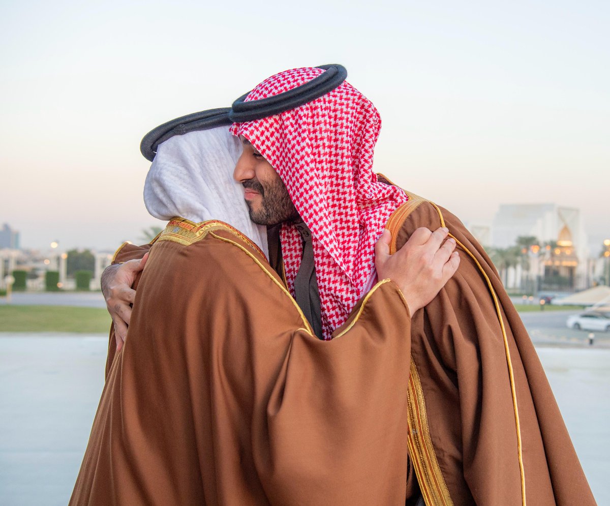 spagov's tweet photo. سمو ولي عهد مملكة البحرين يصل العاصمة الرياض وسمو #ولي_العهد في مقدمة مستقبليه.
#مجلس_التنسيق_السعودي_البحريني
#واس https://t.co/YtL6DtiX3l