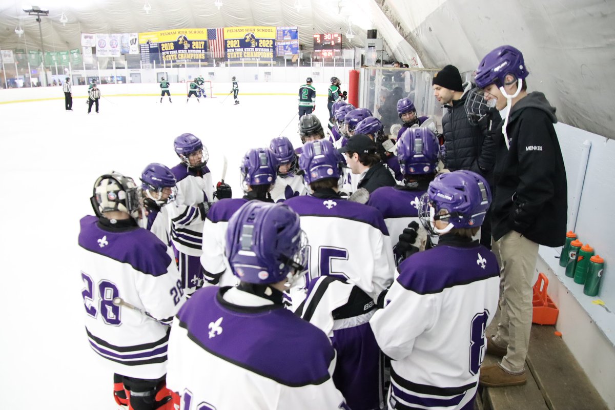 Great win last night against ETBE!
Final score: New Ro 4 Mt. Pleasant 3.
Fish 2G 
L. Maliniak 1G, 1A
Menkes 1G
Stramiello 1A
Pinto 1A
Lamsen 1A
Palermo 34 Saves - stopped penalty shot with 1:29 remaining
<a href="/LoHudHockey/">lohud hockey</a> <a href="/NRHS_SC/">NRHS Athletics</a>