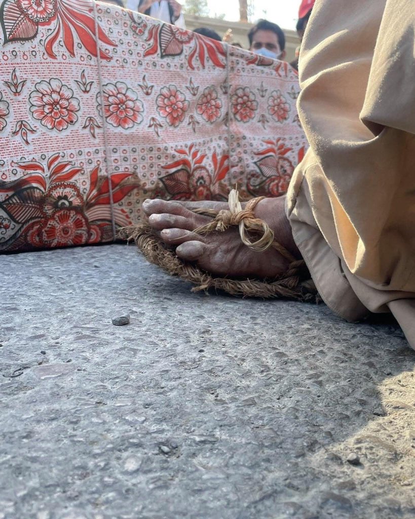 اے اکساں ءَ یک نگاھے بچار ءُ نیم سھَت ءَ بہ جیڑھ اگاں دل ایکم نہ بوت ئے گُڑا برو گیچنکاری آں بَھر بہ زور پہ اے واستہ ءَ تئ گُناہ نا اِنت کہ تئ اندر ءِ مردم مُرتگ۔

#BalochBoycottElections2024